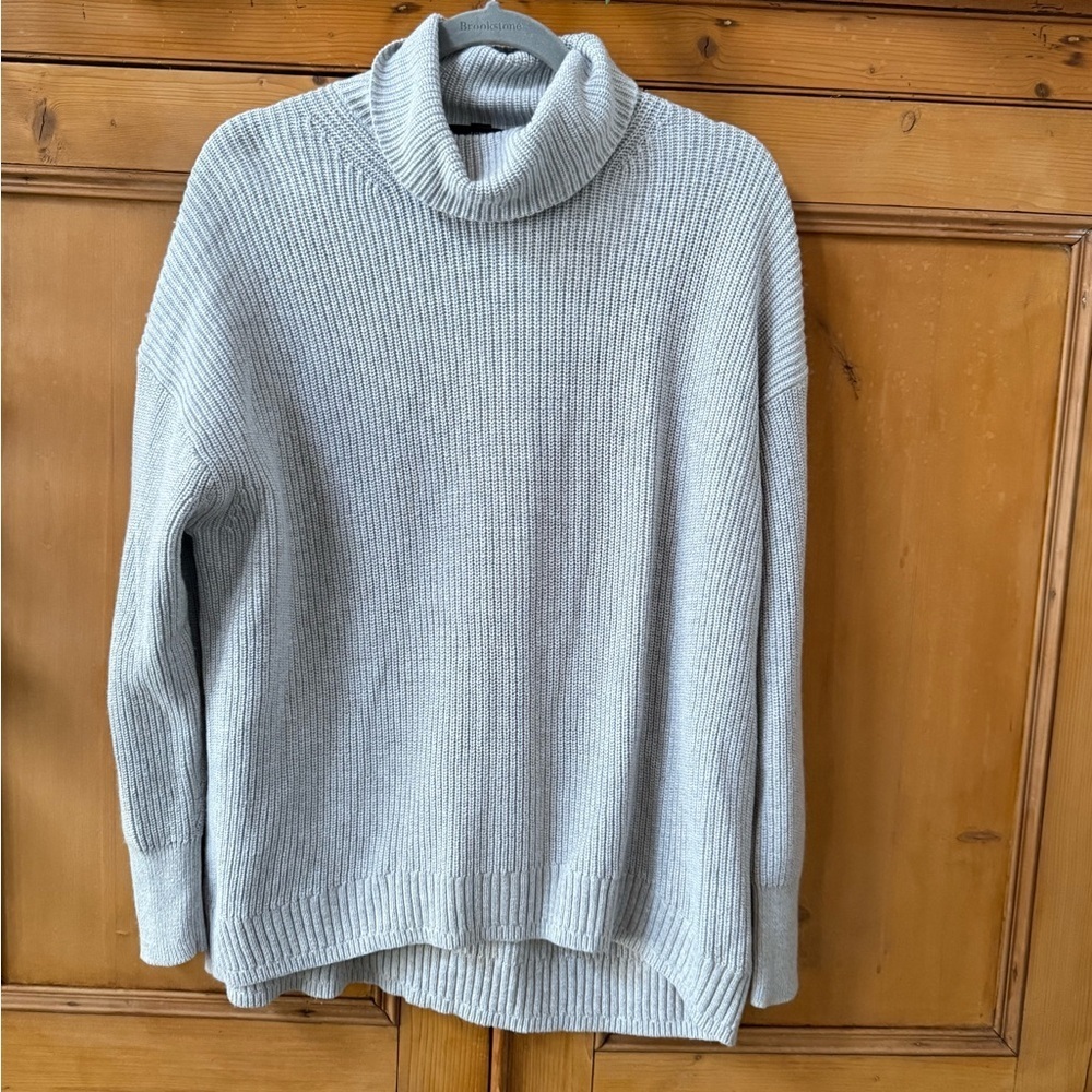 J Crew Ribbed‎ cotton-cashmere relaxed turtleneck sweater color gray - Picture 2 of 6